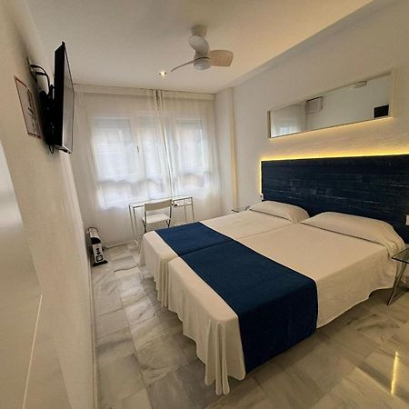 Apartamentos Turisticos Imar Cádiz Eksteriør billede