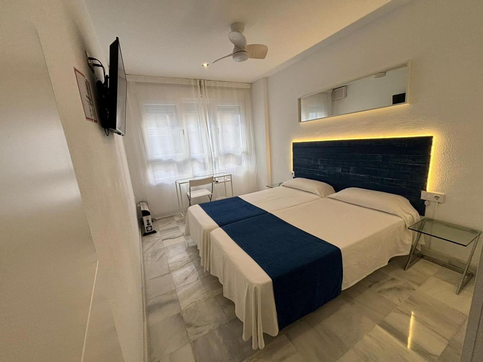 Apartamentos Turisticos Imar Cádiz Eksteriør billede