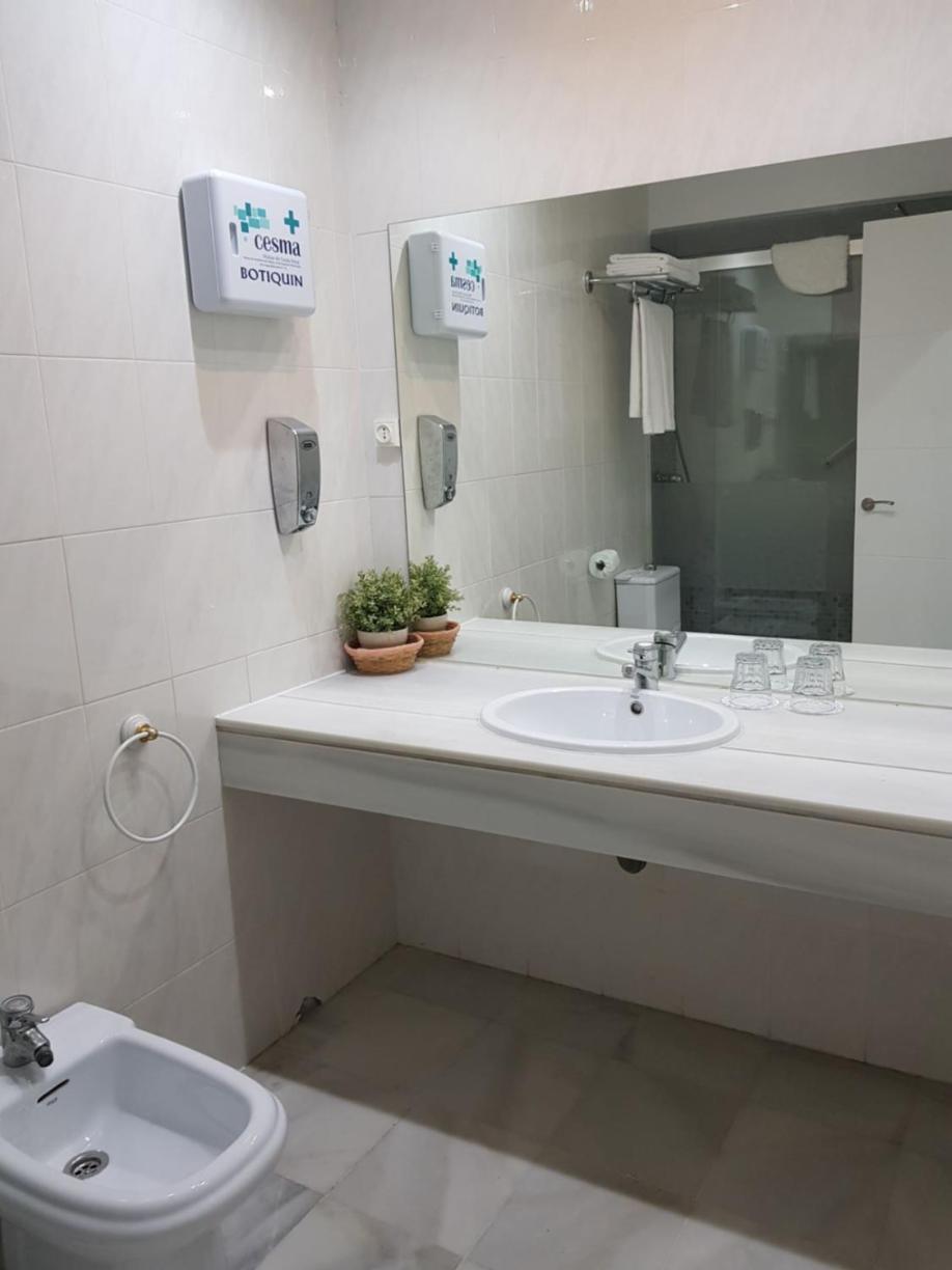 Apartamentos Turisticos Imar Cádiz Eksteriør billede