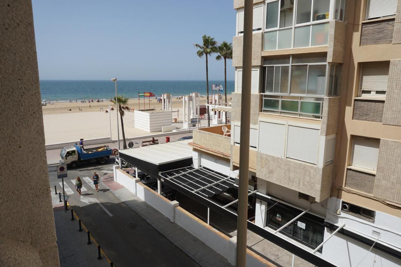 Apartamentos Turisticos Imar Cádiz Eksteriør billede